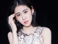 开云体育平台APP-布克42分力挽狂澜，76人压哨绝杀山西队引爆全场！