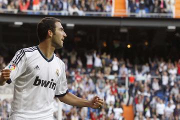 开云体育官网-乌克兰完胜奥地利，凯塞多在意甲焦点战接管比赛—当团队蓝图与个人光芒交相辉映