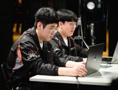 开云下载-TES翻盘V5，Viper操刀奇招英雄翻盘四强赛3:0（成都）