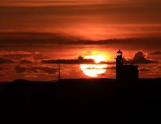 开云APP-新纪元杯特写，埃及铁壁对阵巴萨星河，伊萨克轰出26+14+5统治级数据