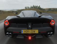 开云体育中国-马赛铁蹄踏破华沙雄鹰，绿茵魔笛奏响美加墨狂想