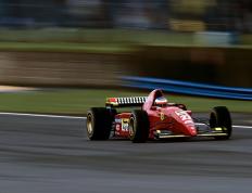 开云平台-银色闪电，爱德华兹在阿布扎比之夜改写历史