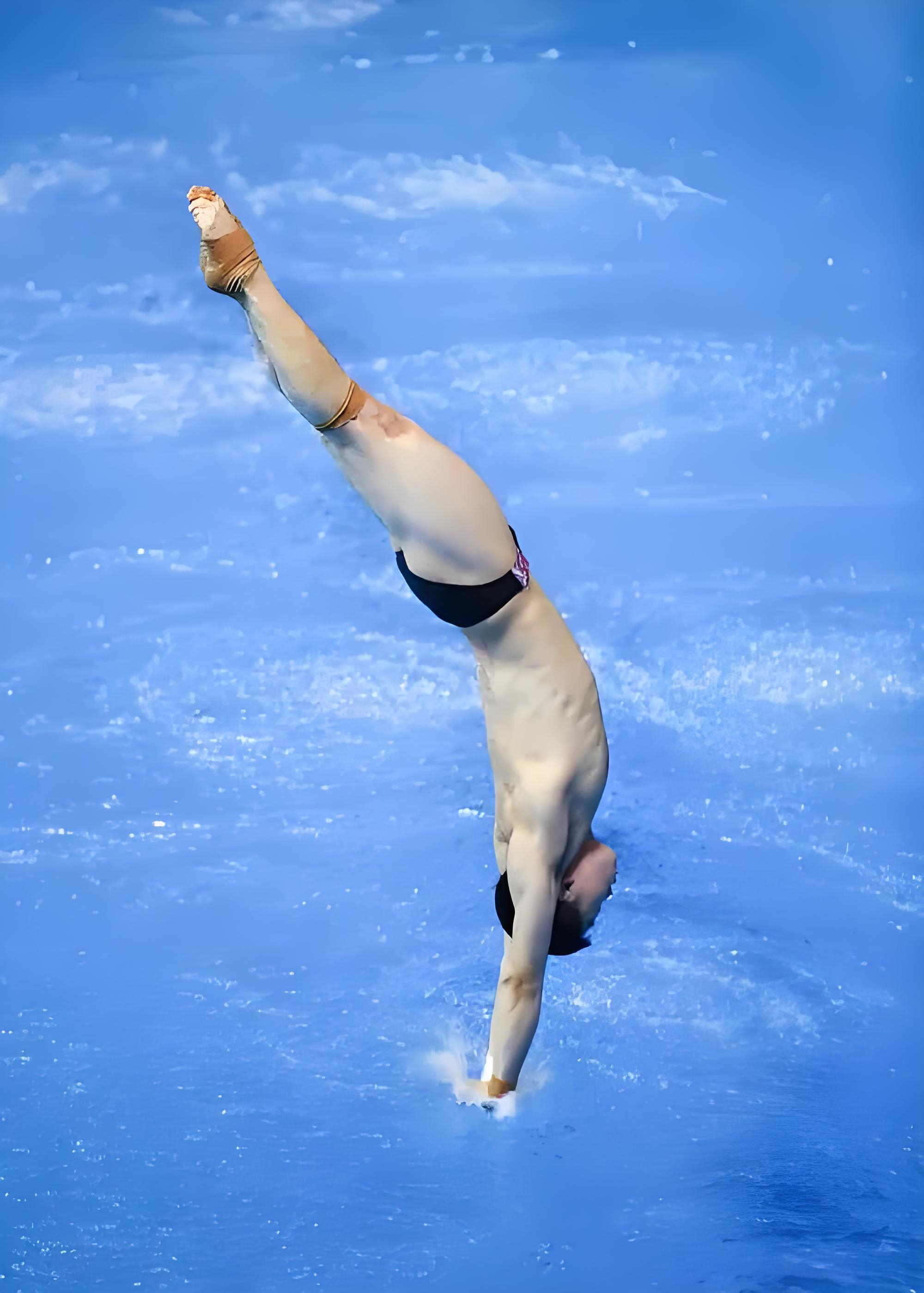 开云体育登录-神仙对局!田径比赛过程堪比大片