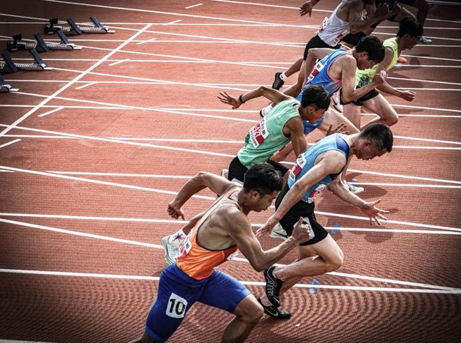 开云APP-冷静与激情交织！田径完美收官