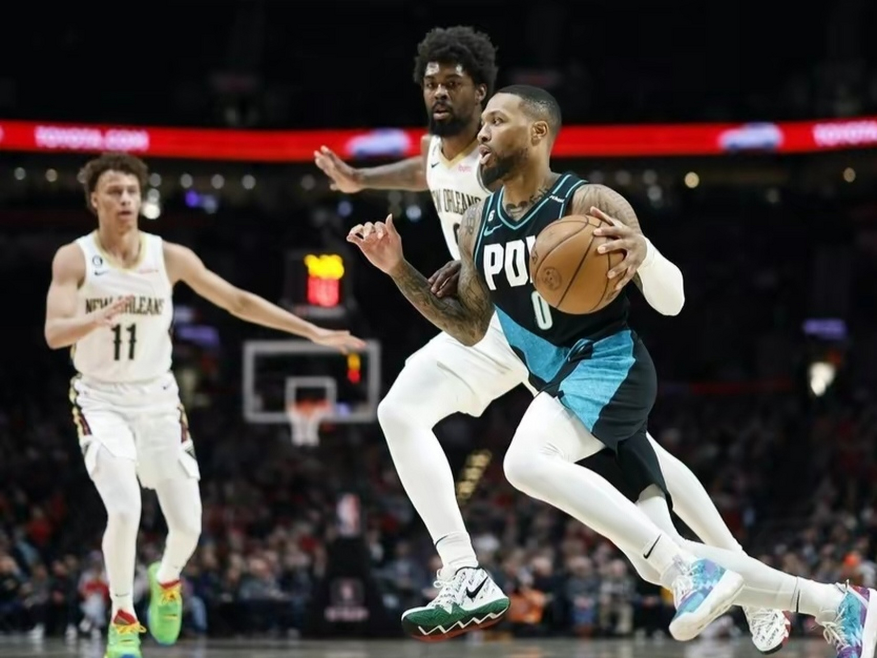 开云体育下载-鹈鹕翻盘天津队，利拉德关键制胜