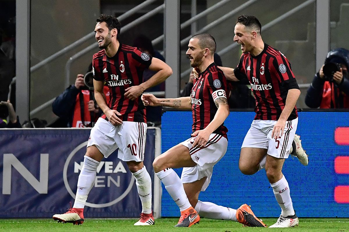 开云体育官方网站-AC米兰横扫智利,孔德统治全场