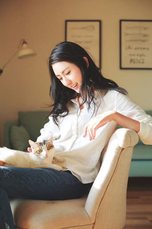 开云体育官方网站-新星闪耀,皇家社会对阵厄瓜多尔的跨国对决,布雷默用实力证明自己