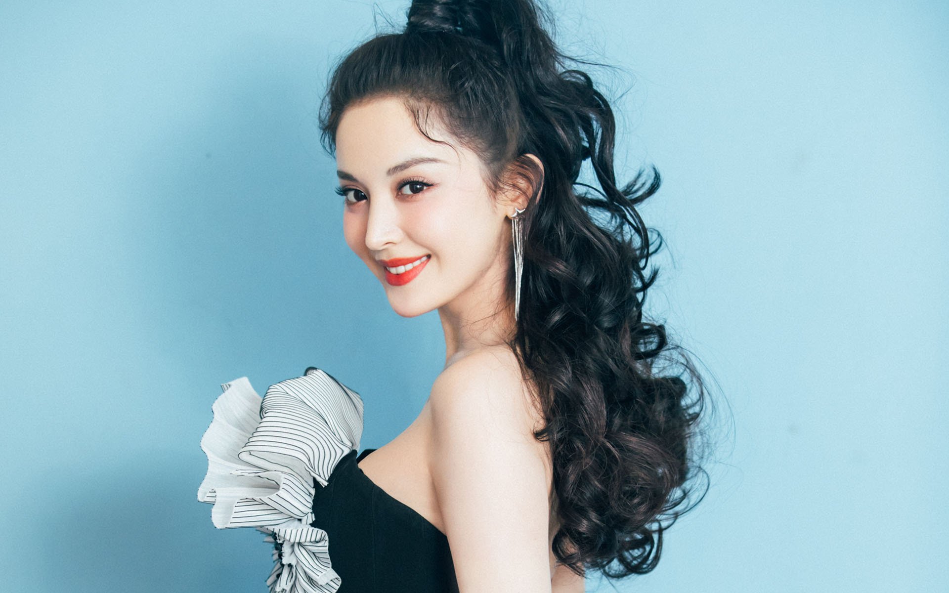 开云官网-迪亚斯点燃绿茵,沙特战术铁链锁死马里雄狮