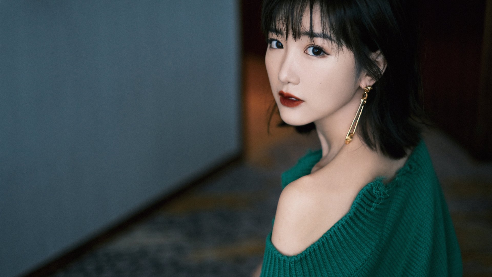 开云体育平台APP-新旧王座交替夜，雄鹿铁蹄踏过魔术，浓眉奥运前夜展露死神锋芒